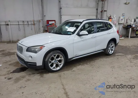 2013 BMW X1 xDrive28I из США, поврежденный, VIN WBAVL1C57DVR89138